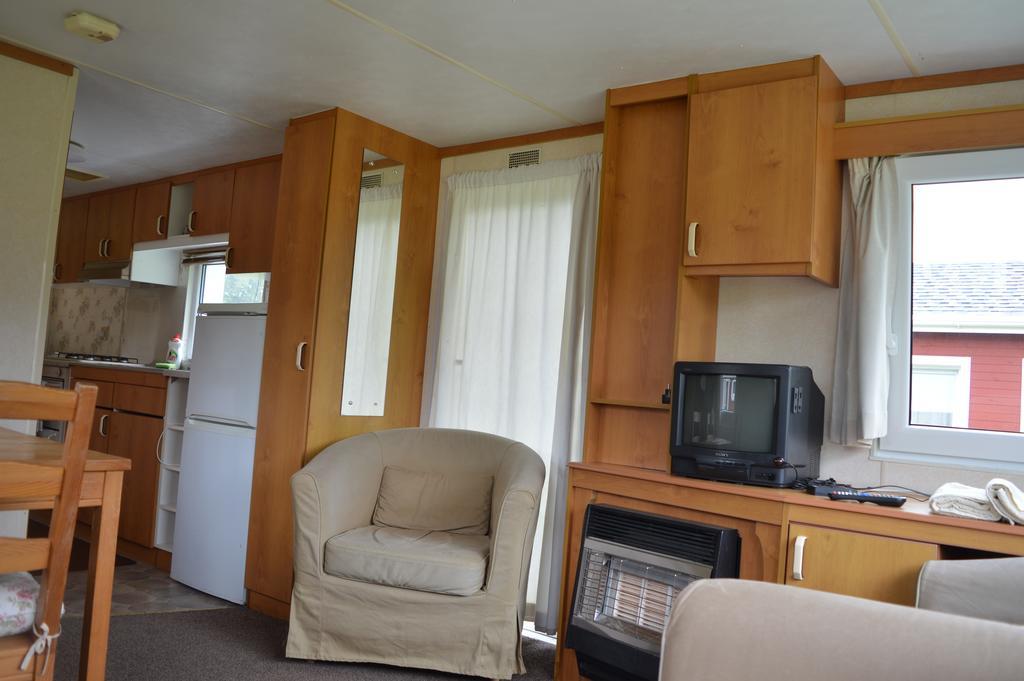 Guest House Kalnu Pupoli Šenheida Bagian luar foto